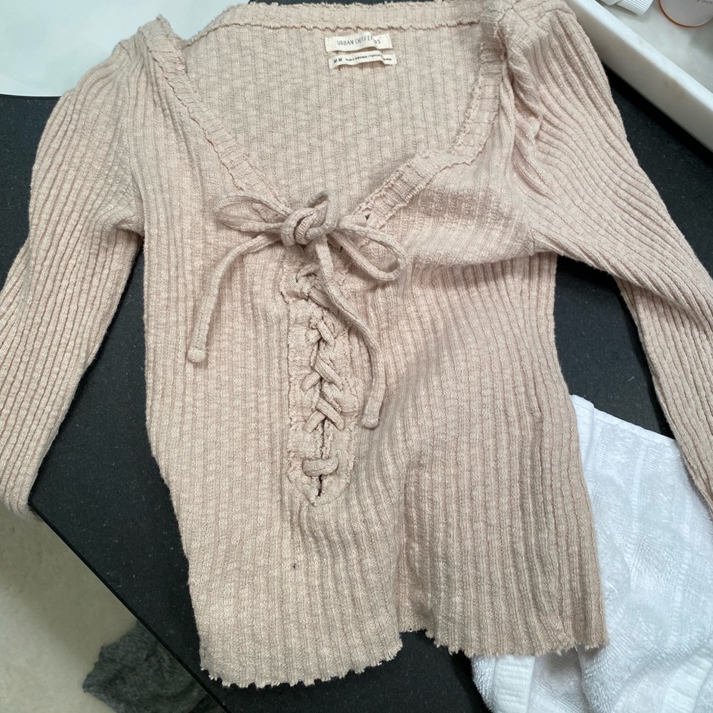 ISO!! Size medium.